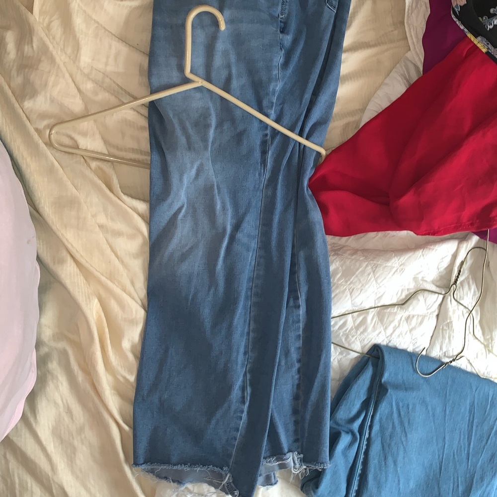 Old Navy size 28 skinny rockstar jean